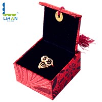 Luxury Wholesale Jewelry Paper Gift Box for Ring and Necklace Packaging